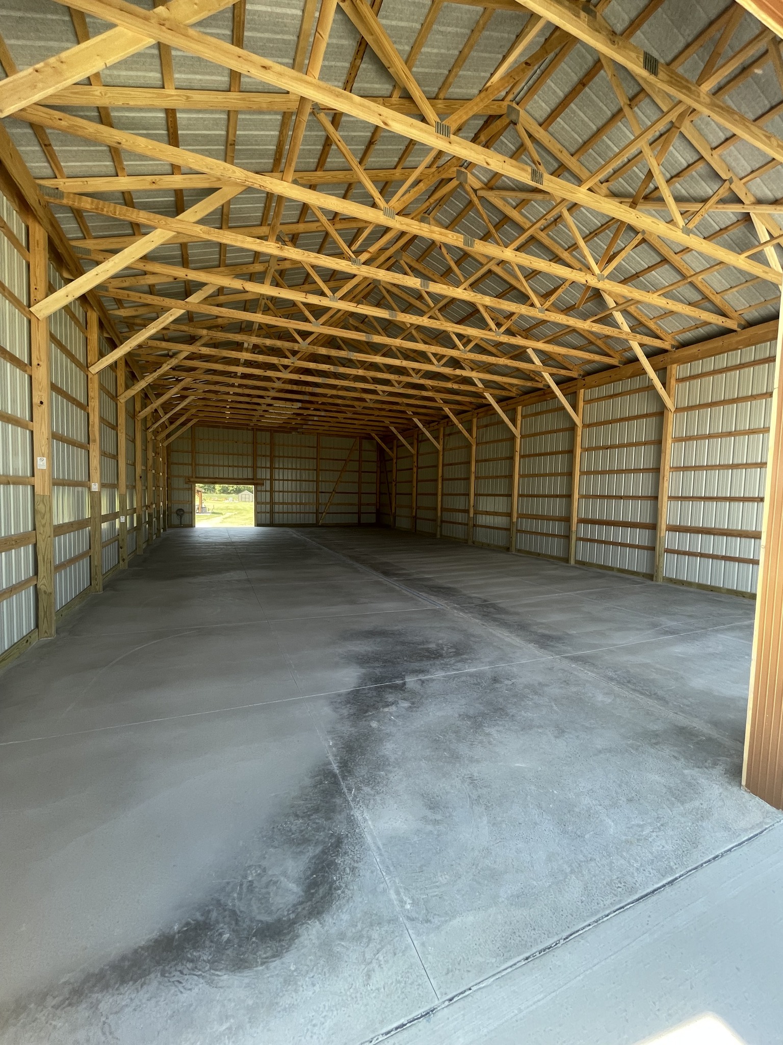 The Big Beautiful Barn - Image 7